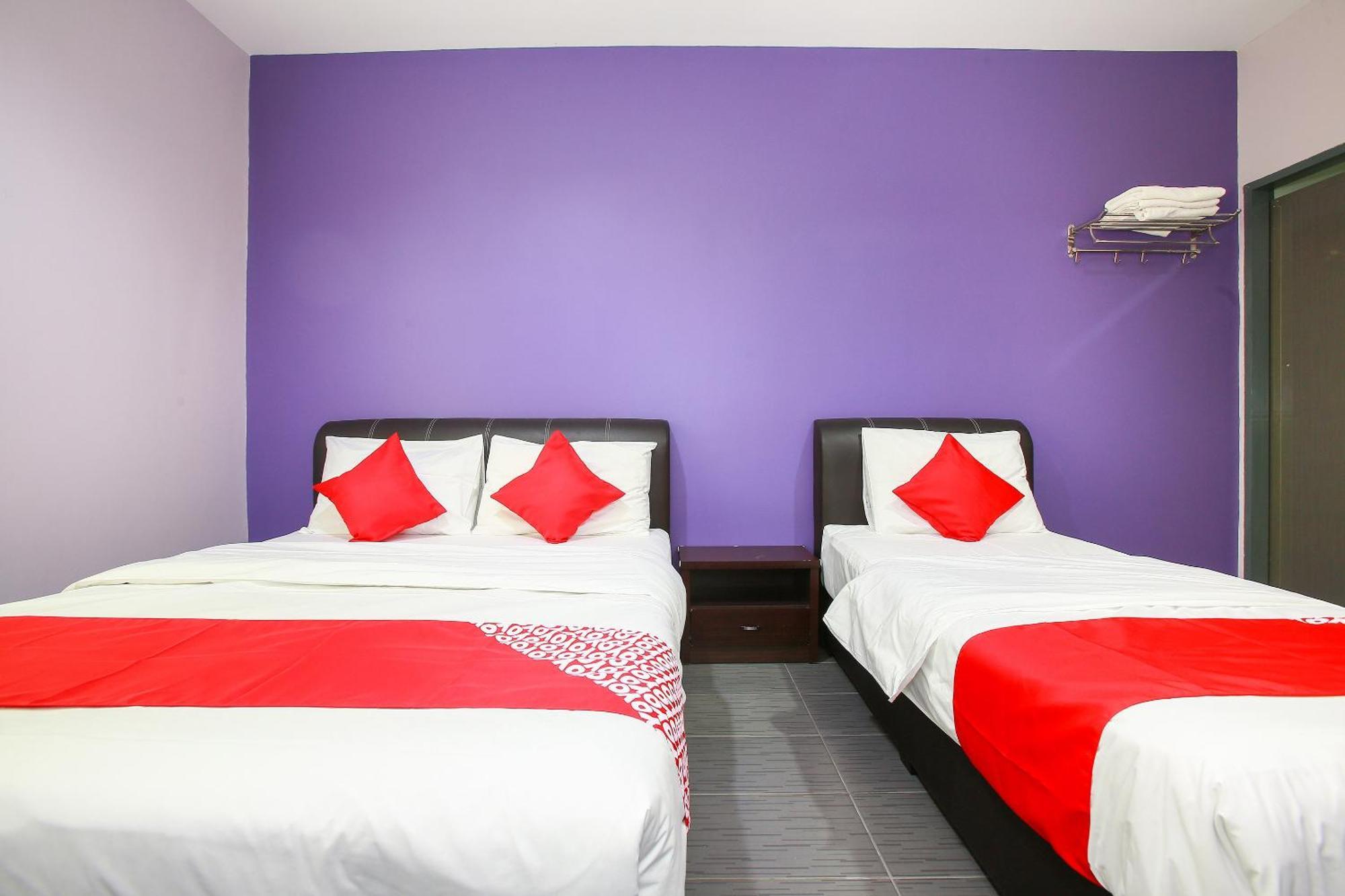 Oyo 89332 De Hotel Teluk Intan Εξωτερικό φωτογραφία