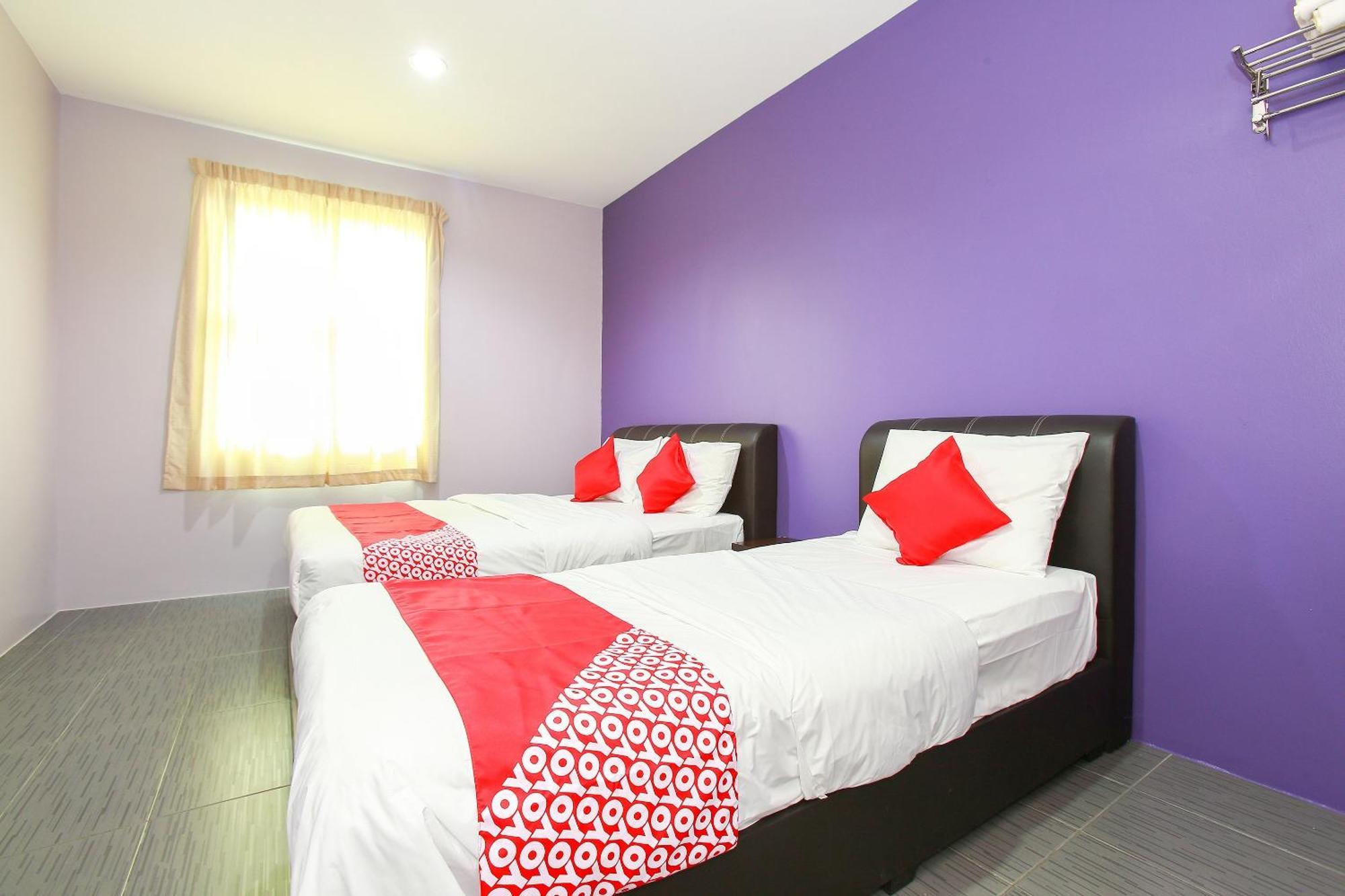 Oyo 89332 De Hotel Teluk Intan Εξωτερικό φωτογραφία