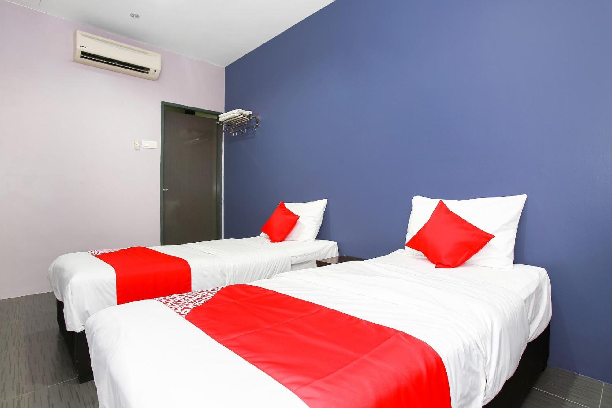 Oyo 89332 De Hotel Teluk Intan Εξωτερικό φωτογραφία